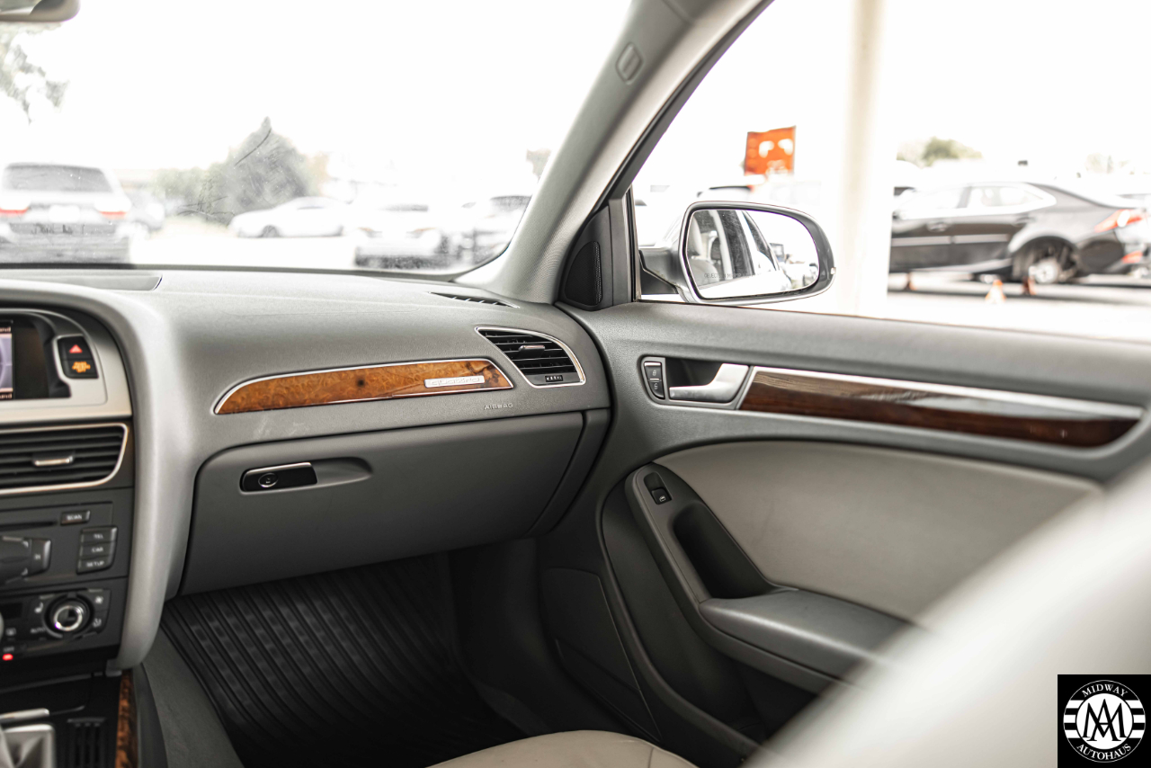 Audi A4  2011 Audi A4  2011