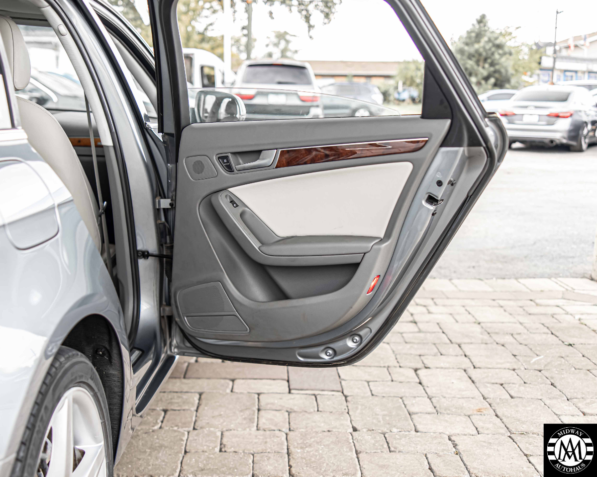 Audi A4  2011 Audi A4  2011