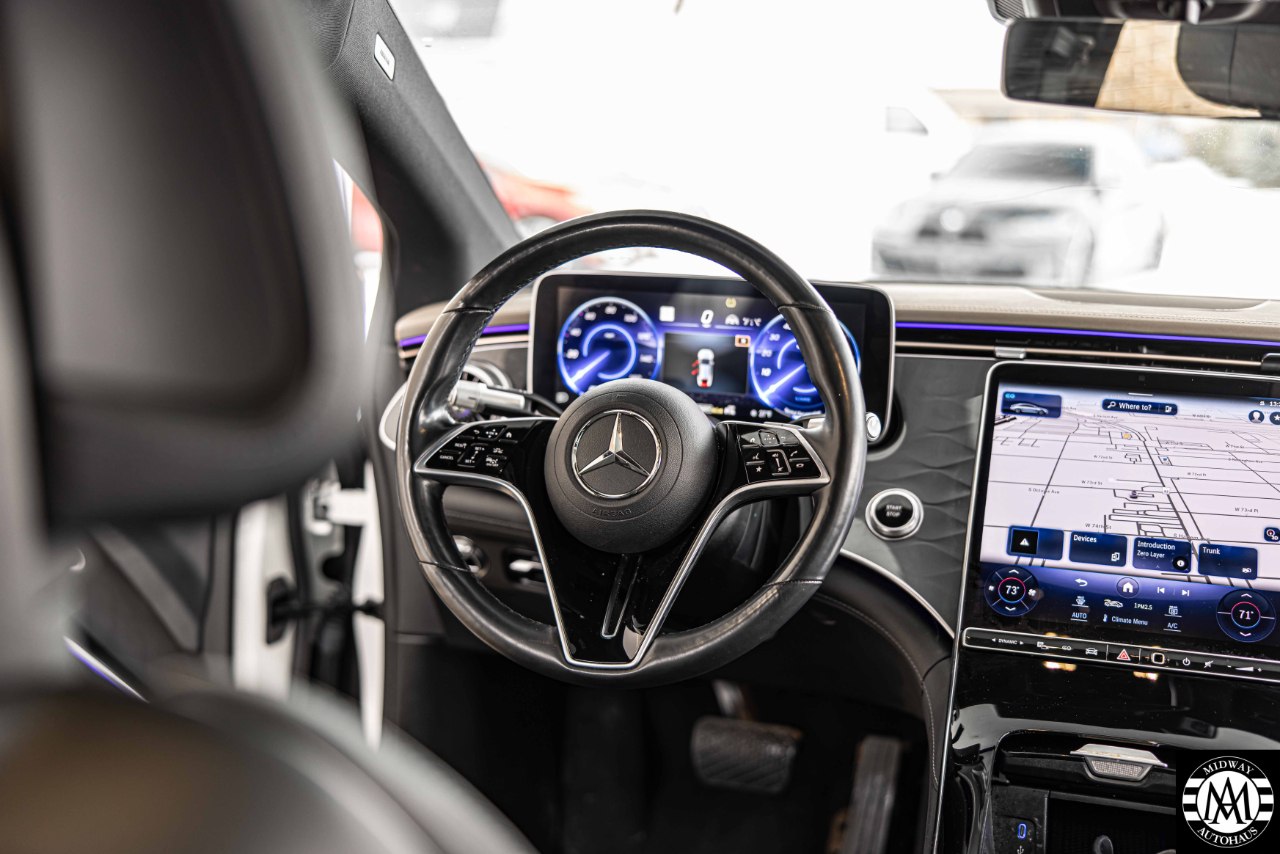 Mercedes-Benz EQS  2023