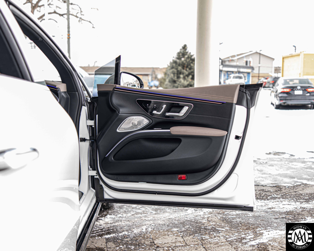 Mercedes-Benz EQS  2023