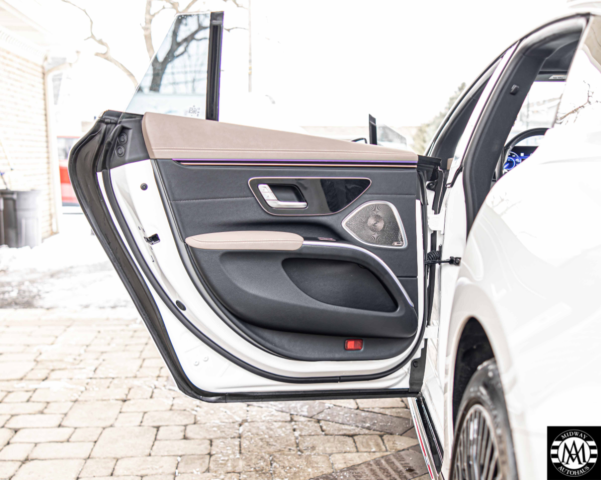 Mercedes-Benz EQS  2023