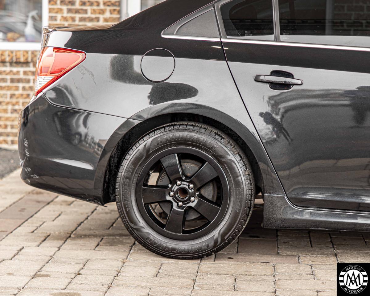 Chevrolet Cruze  2012