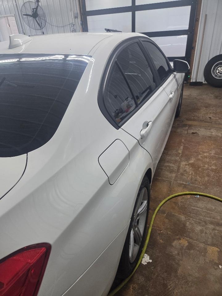 BMW 3-Series 320i xDrive 2014