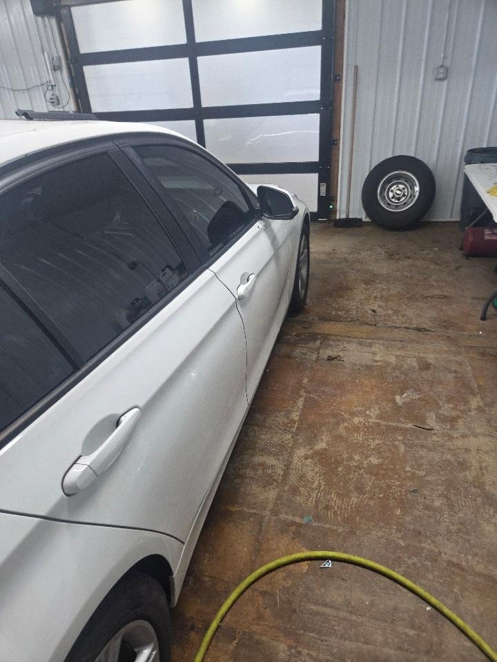 BMW 3-Series 320i xDrive 2014