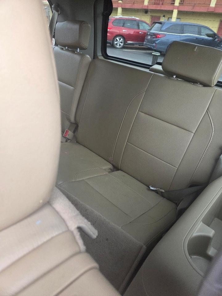 Nissan Armada SV 2WD 2014