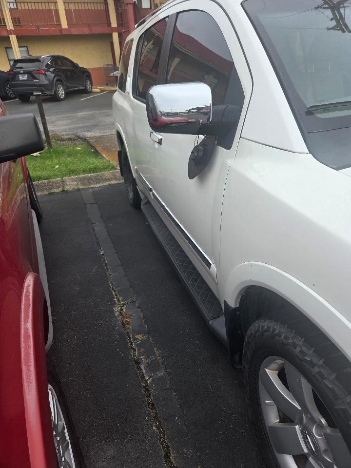 Nissan Armada SV 2WD 2014