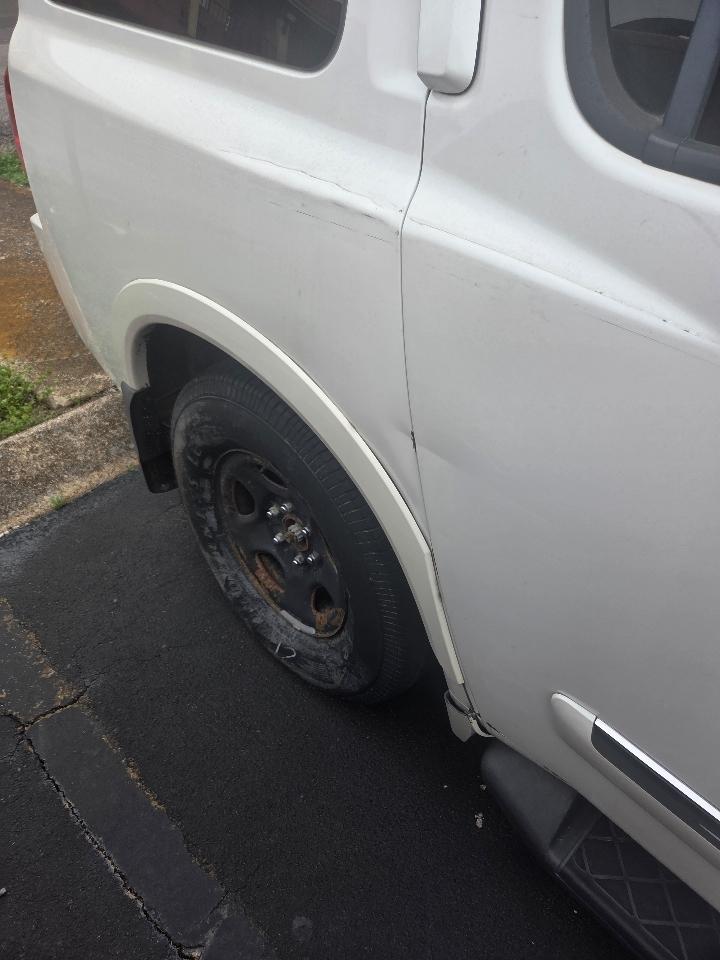 Nissan Armada SV 2WD 2014