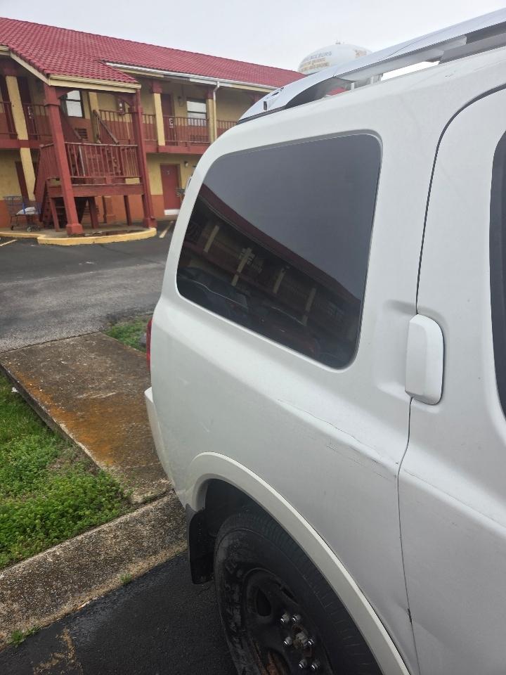 Nissan Armada SV 2WD 2014