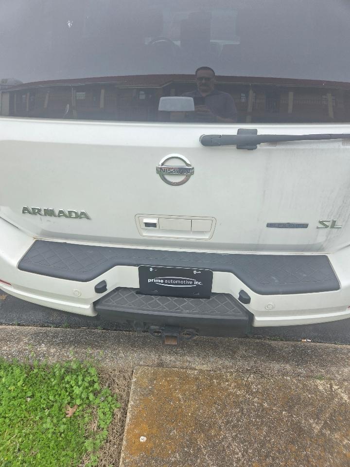 Nissan Armada SV 2WD 2014