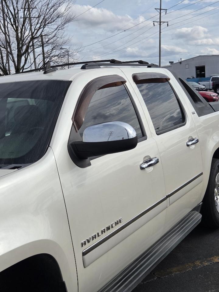 Chevrolet Avalanche LTZ 2WD 2010