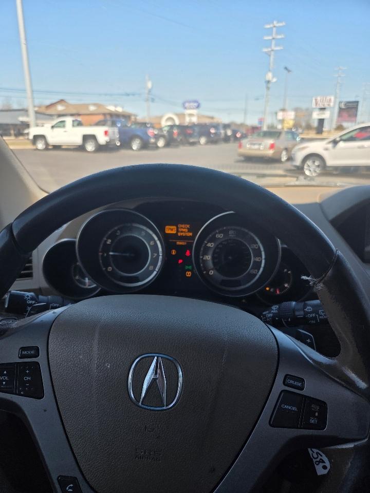 Acura MDX 6-Spd AT w/Tech Package 2013