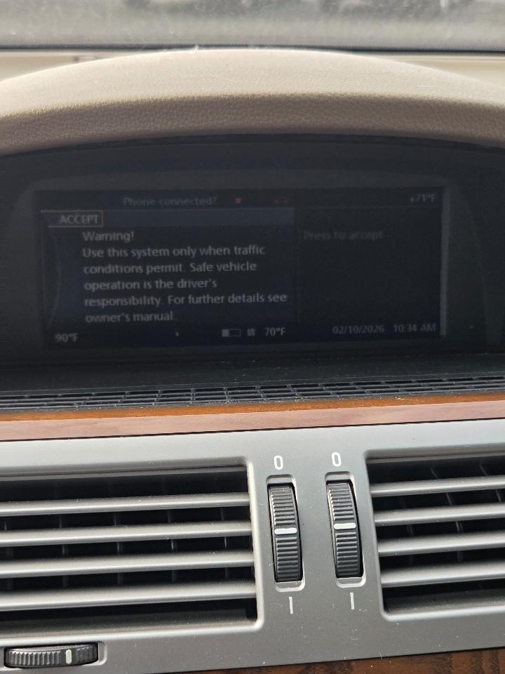 BMW 7-Series 750i 2006