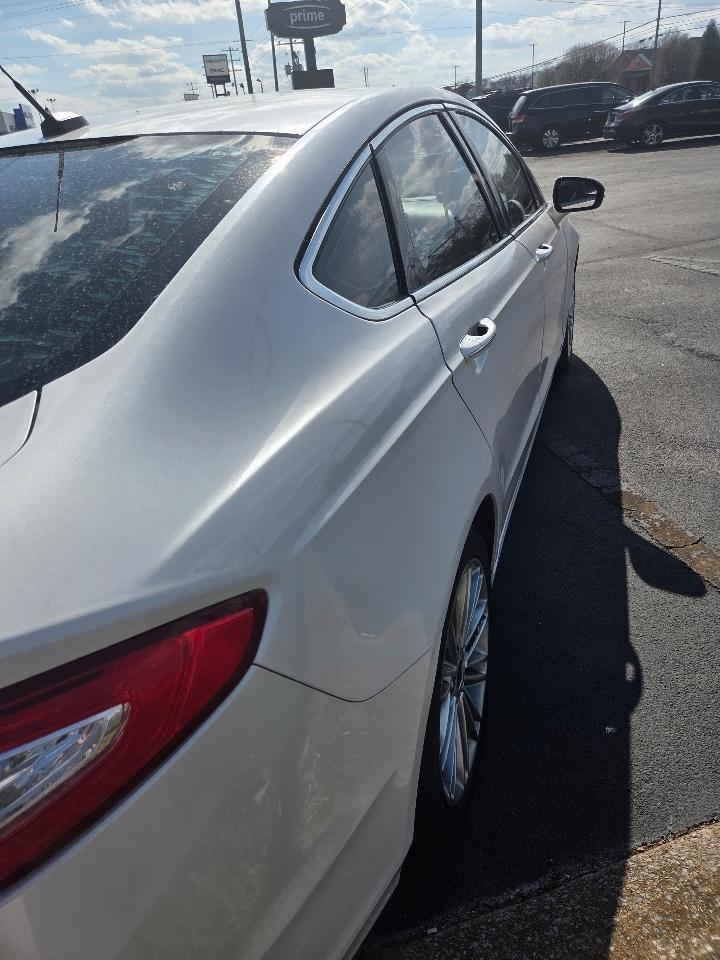 Ford Fusion SE 2016