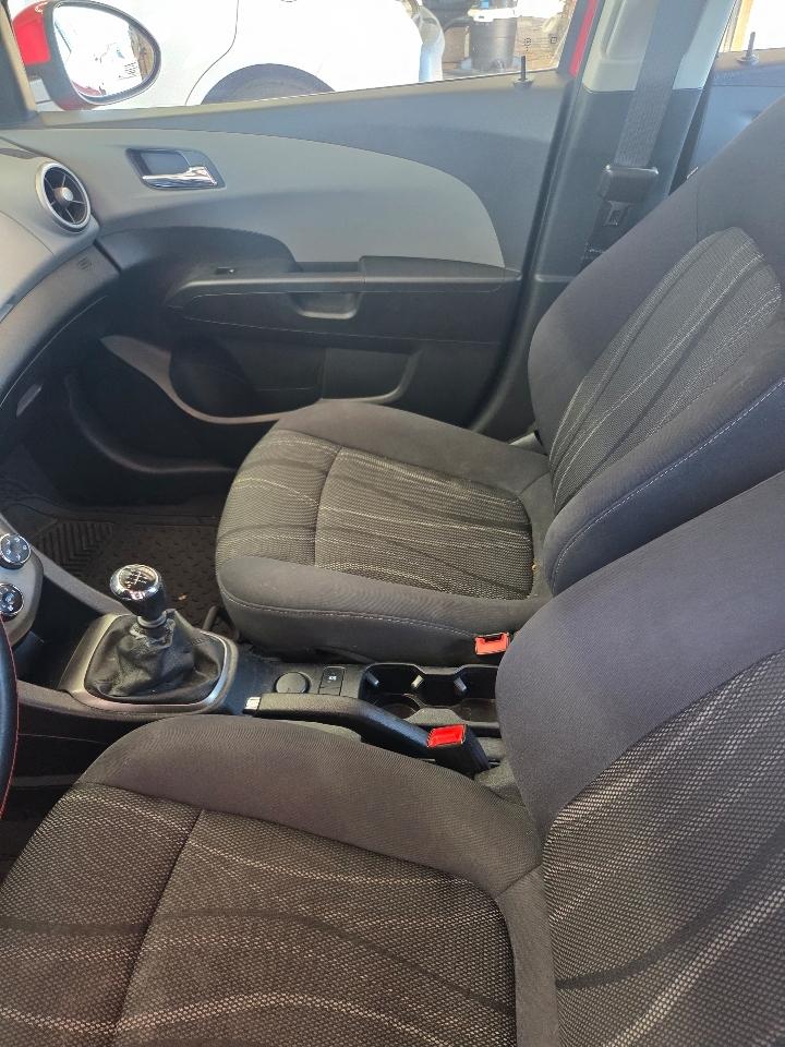 Chevrolet Sonic LT Manual Sedan 2014