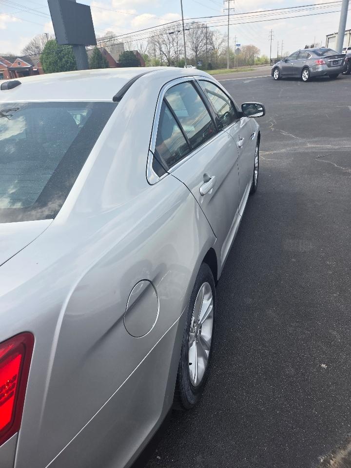 Ford Taurus SEL FWD 2014
