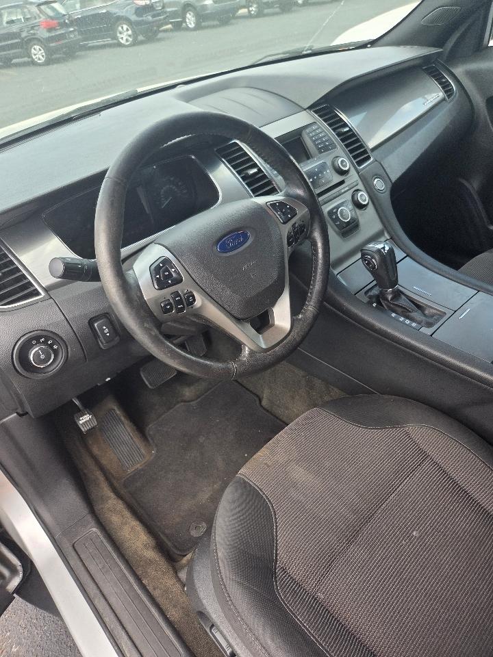 Ford Taurus SEL FWD 2014