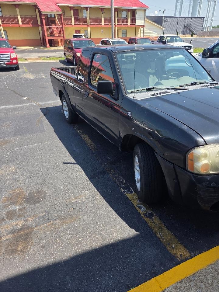 Nissan Frontier King Cab 2WD 2003