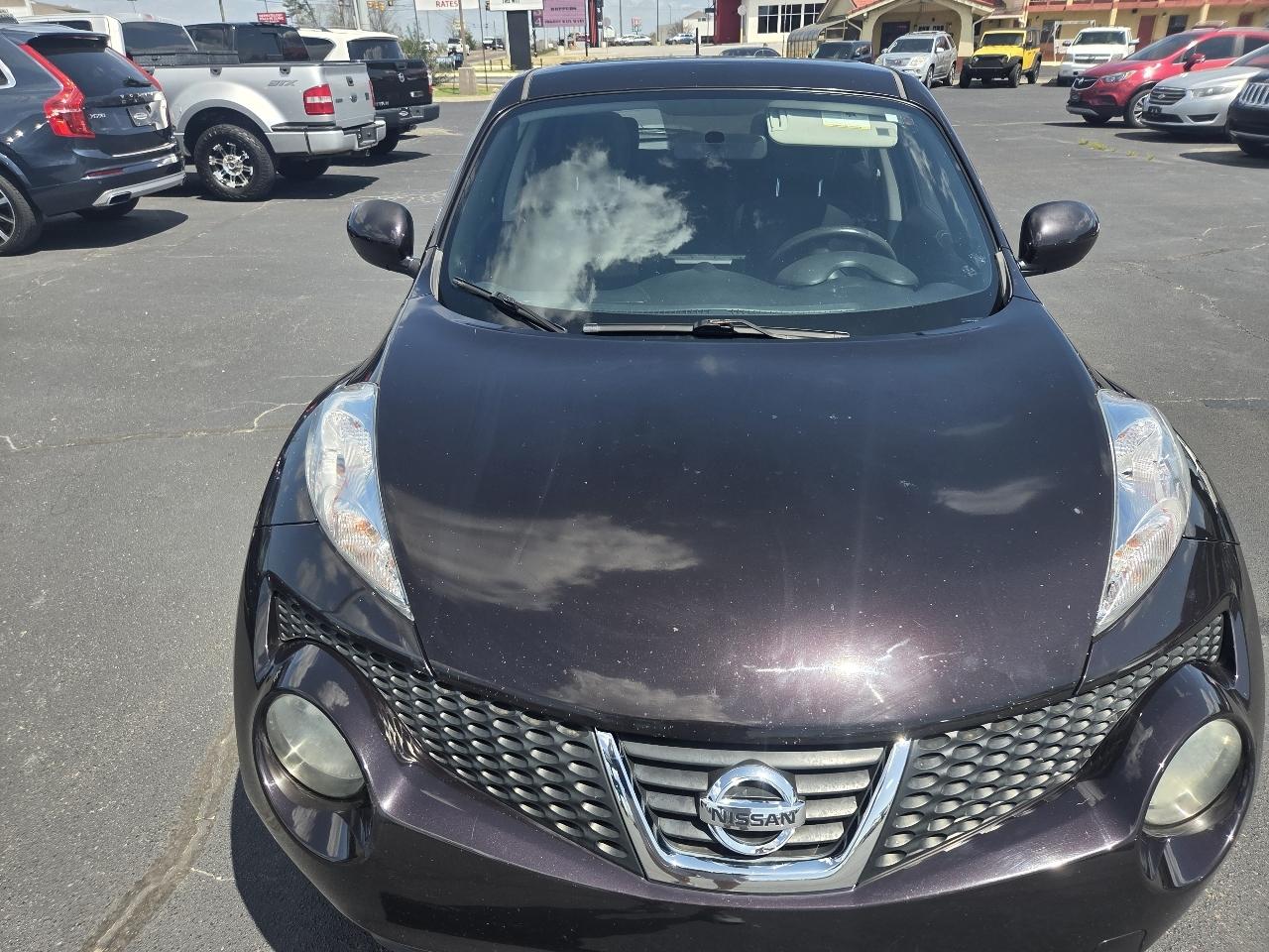 2014 Nissan Juke S FWD CVT's photo