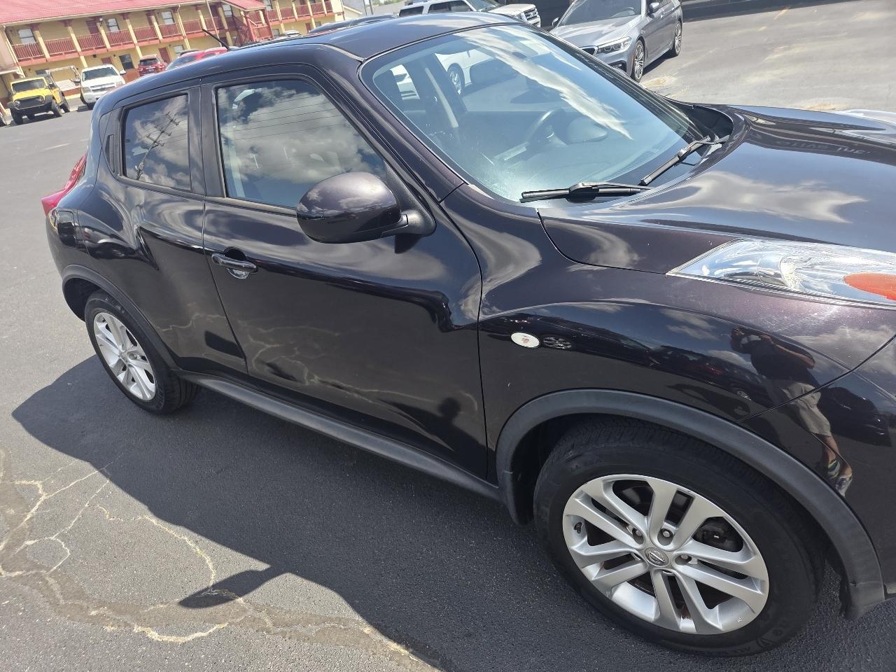 Nissan Juke S FWD 2014