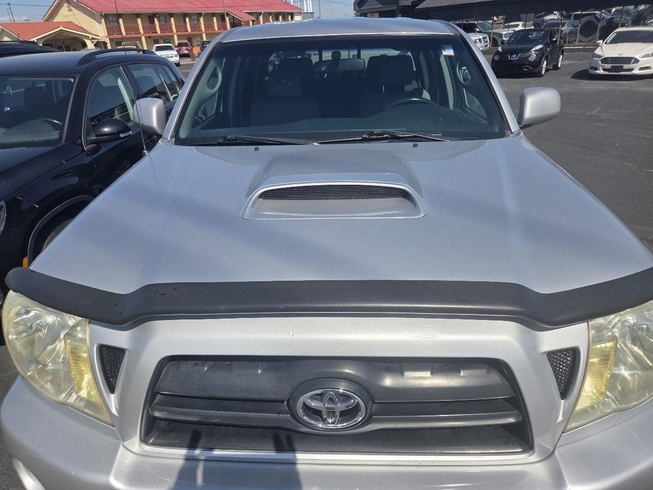 Toyota Tacoma PreRunner Double Cab V6 Automatic 2WD 2005