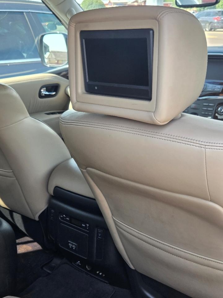 Nissan Armada Platinum AWD 2017