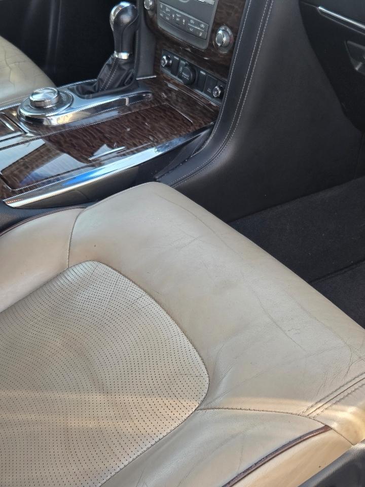 Nissan Armada Platinum AWD 2017