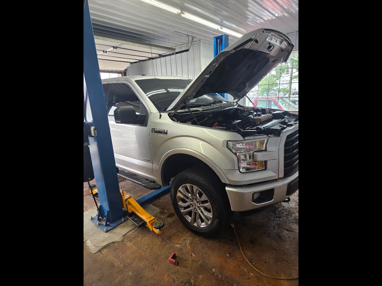 2016 Ford F-150 XLT 4x4 SuperCrew 5-1/2 Box's photo