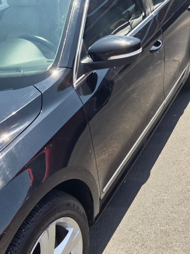 Volkswagen Passat 2.5L SEL 2013