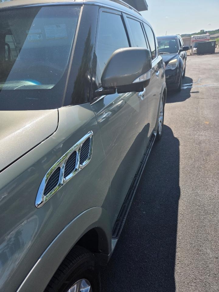 Infiniti QX56 4WD 2011