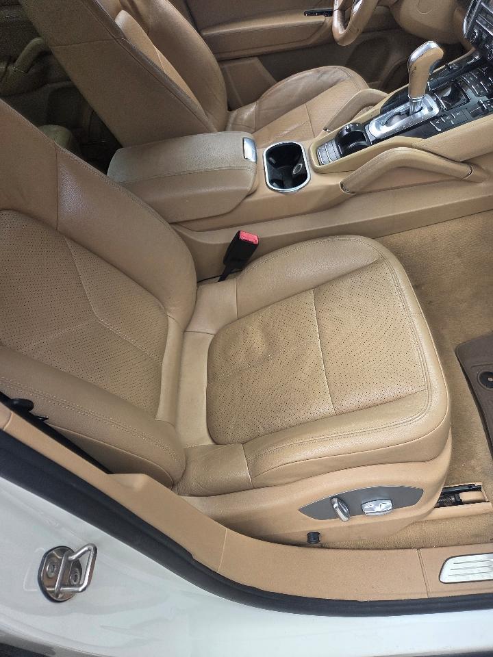 Porsche Cayenne S 2011
