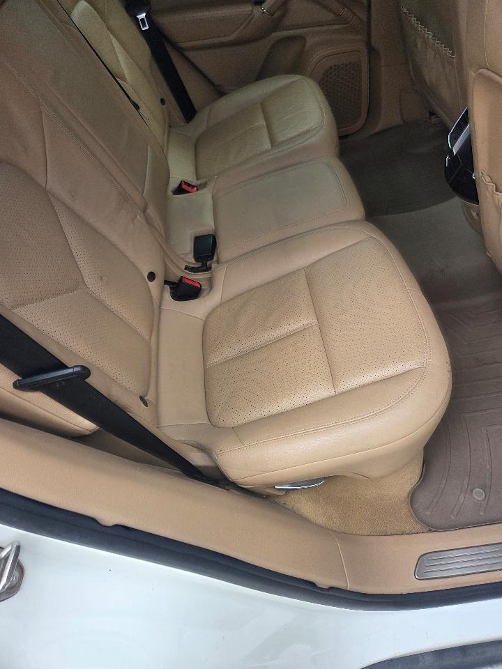 Porsche Cayenne S 2011
