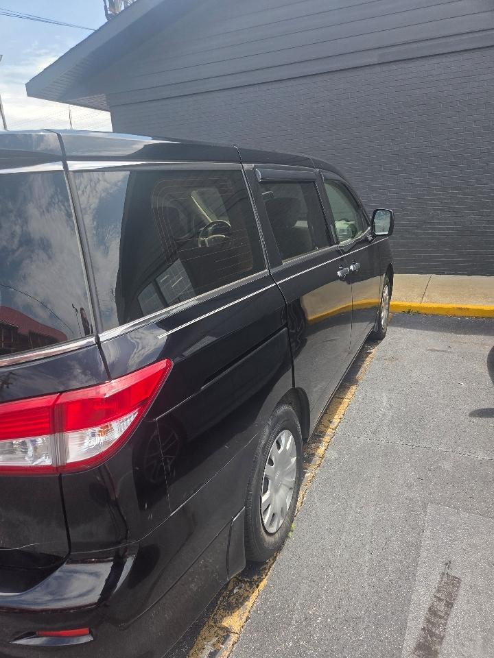 Nissan Quest S 2016