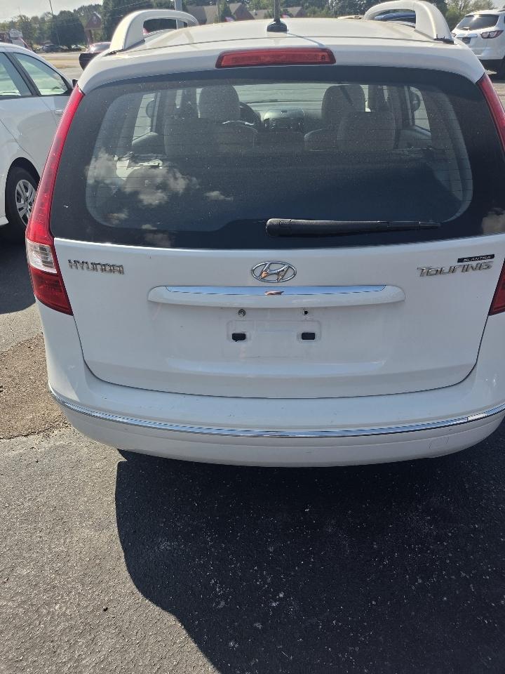 Hyundai Elantra Touring GLS Manual 2011