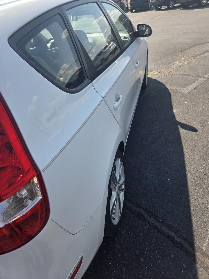 Hyundai Elantra Touring GLS Manual 2011