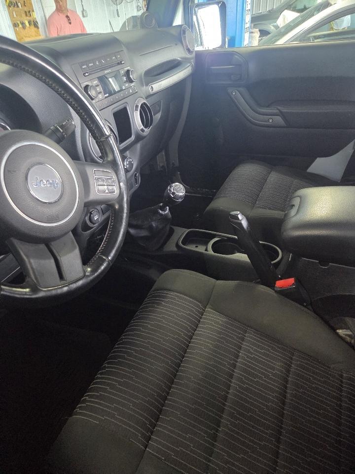 Jeep Wrangler Sport 4WD 2011