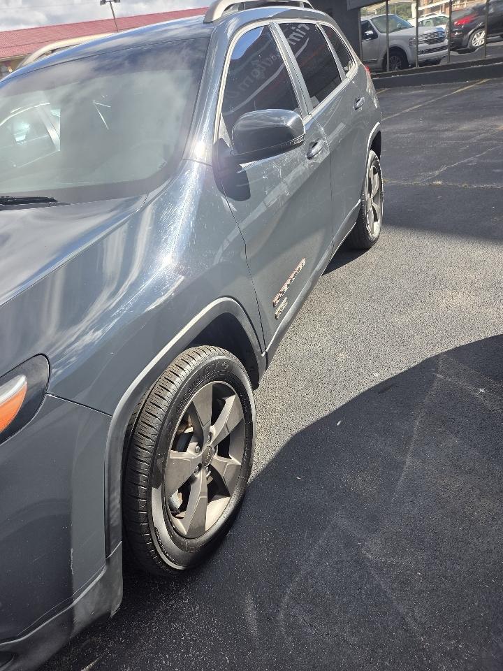 Jeep Cherokee Latitude 4WD 2016