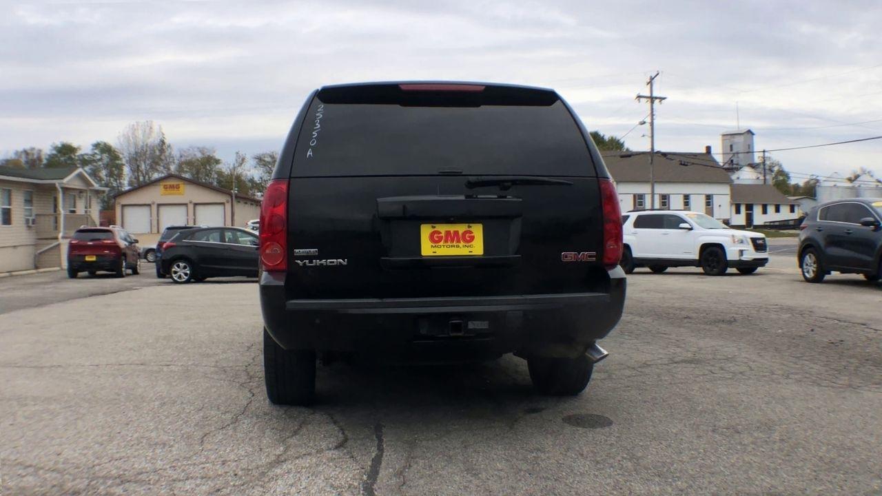 GMC Yukon 2WD 4dr 1500 SLT 2011