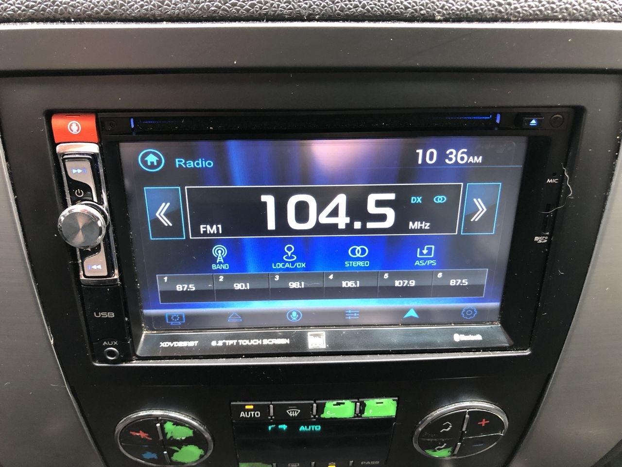 GMC Yukon 2WD 4dr 1500 SLT 2011