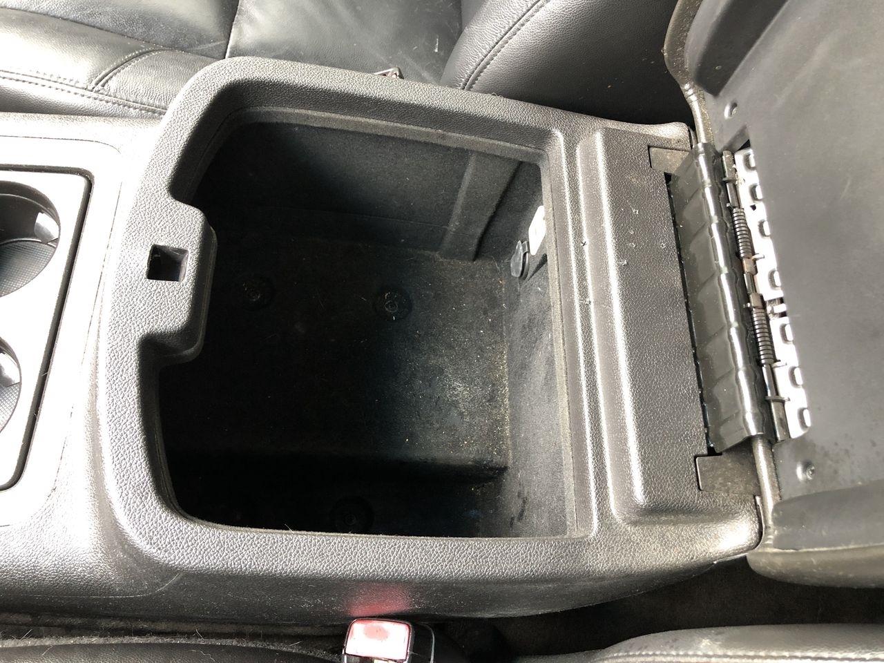 GMC Yukon 2WD 4dr 1500 SLT 2011