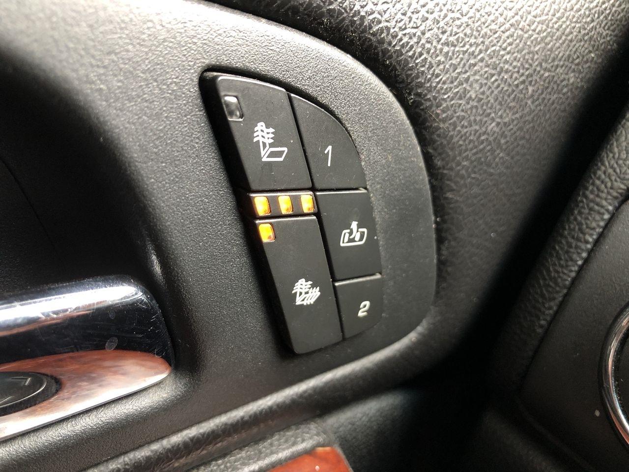 GMC Yukon 2WD 4dr 1500 SLT 2011