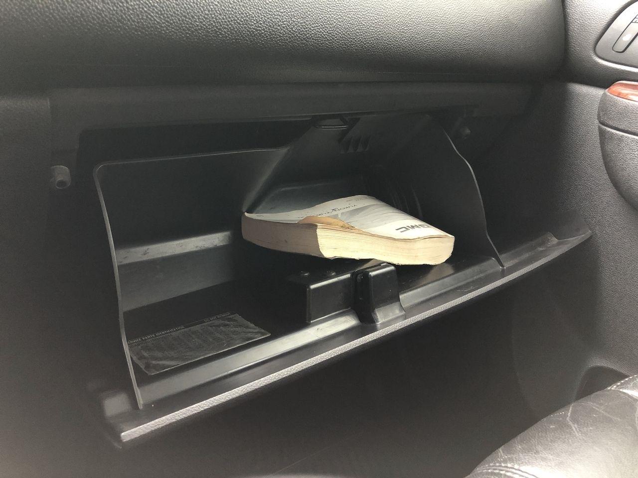 GMC Yukon 2WD 4dr 1500 SLT 2011