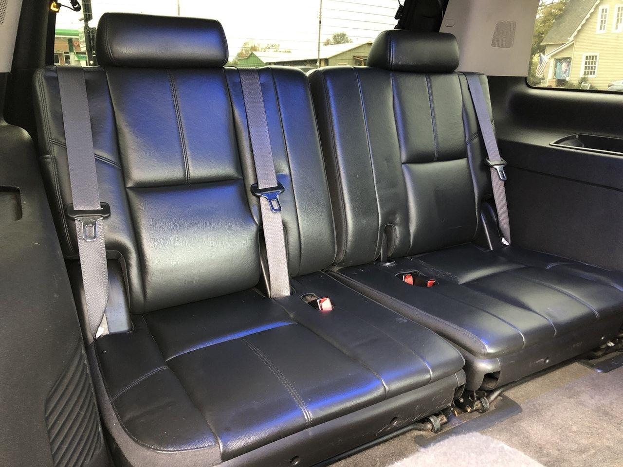 GMC Yukon 2WD 4dr 1500 SLT 2011