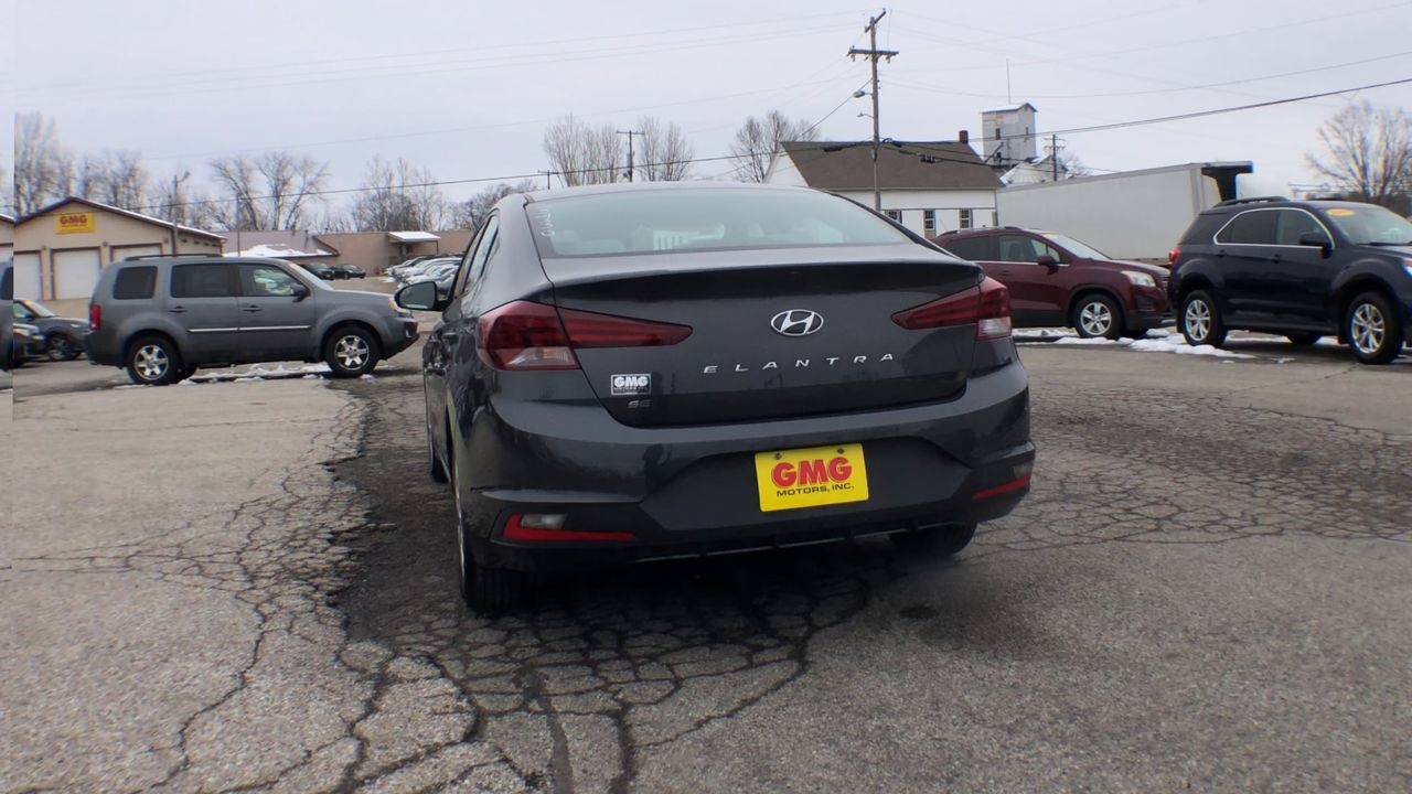 Hyundai Elantra SE IVT 2020
