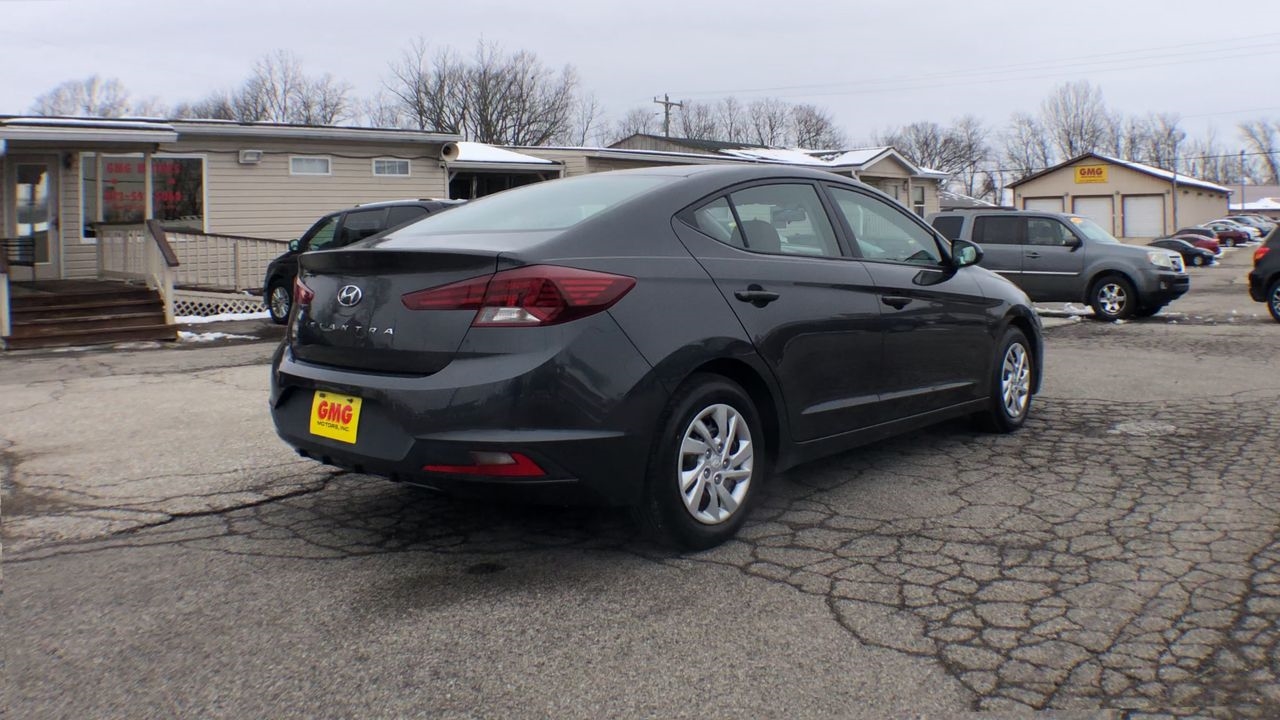 Hyundai Elantra SE IVT 2020