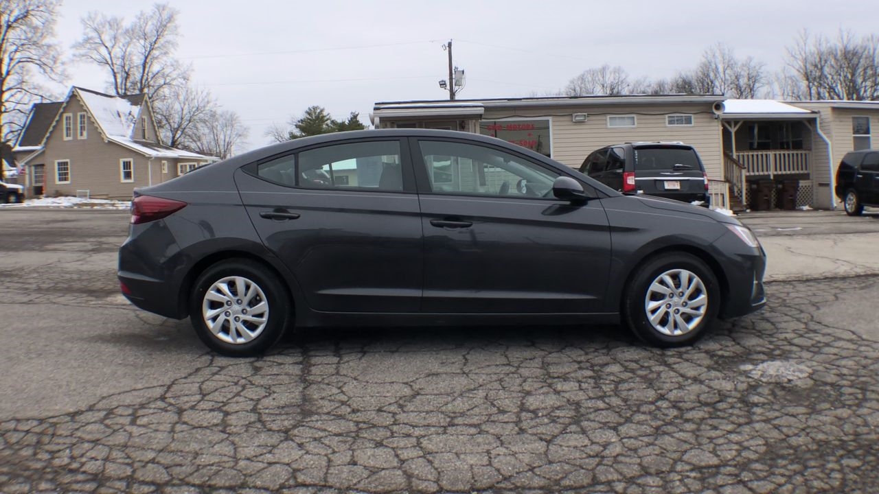 Hyundai Elantra SE IVT 2020