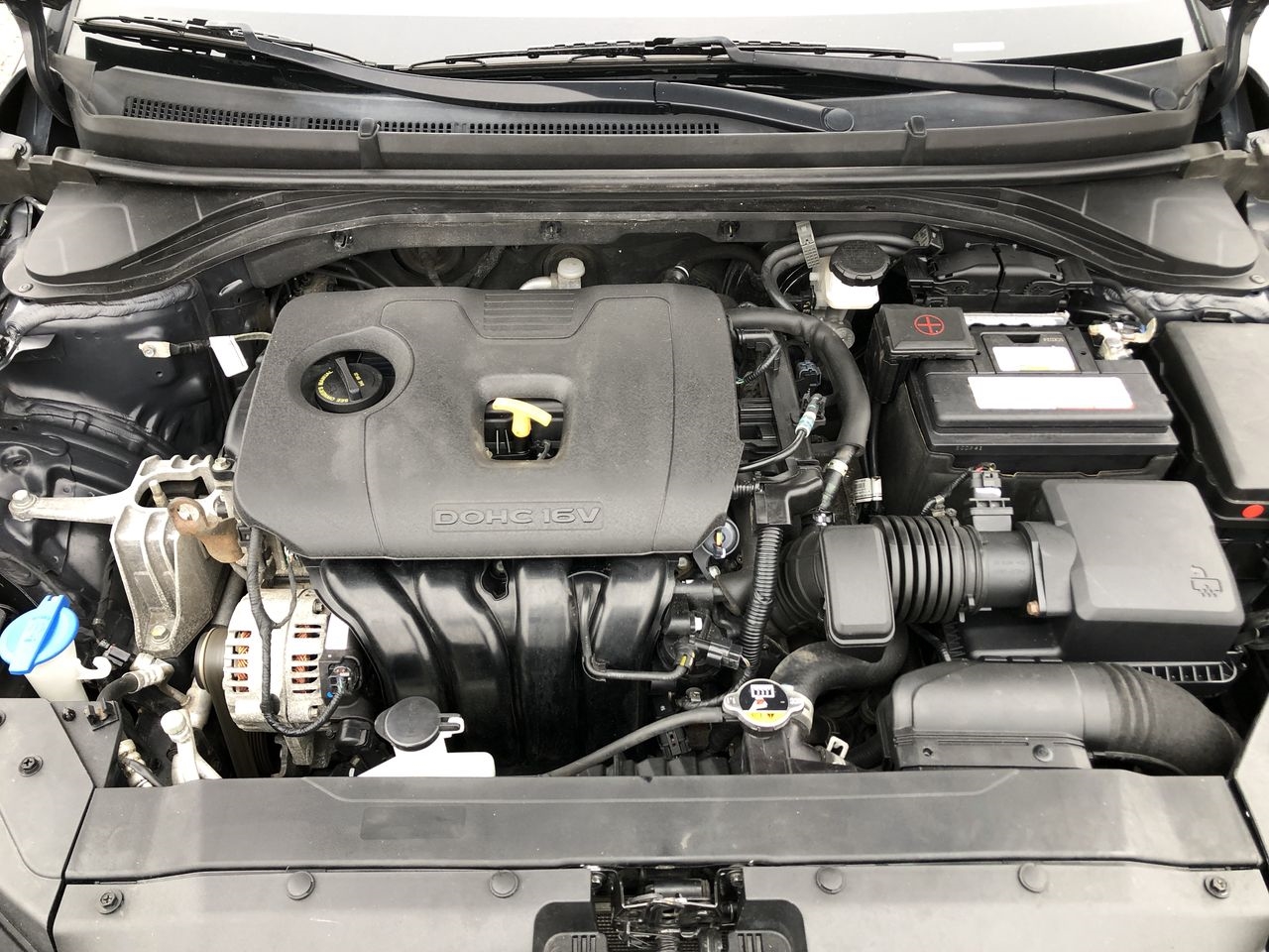 Hyundai Elantra SE IVT 2020