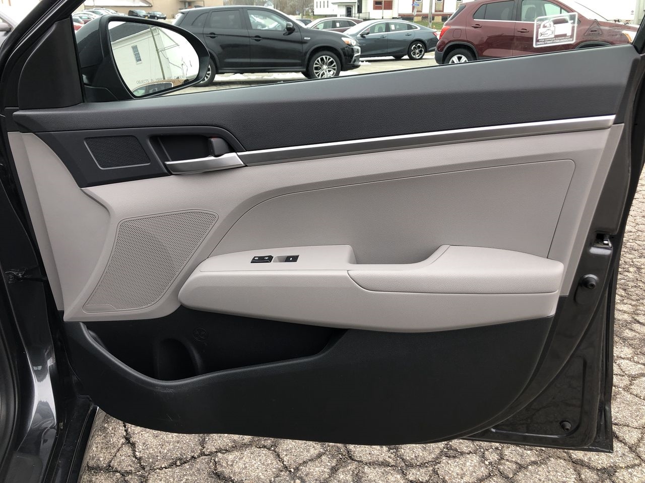 Hyundai Elantra SE IVT 2020