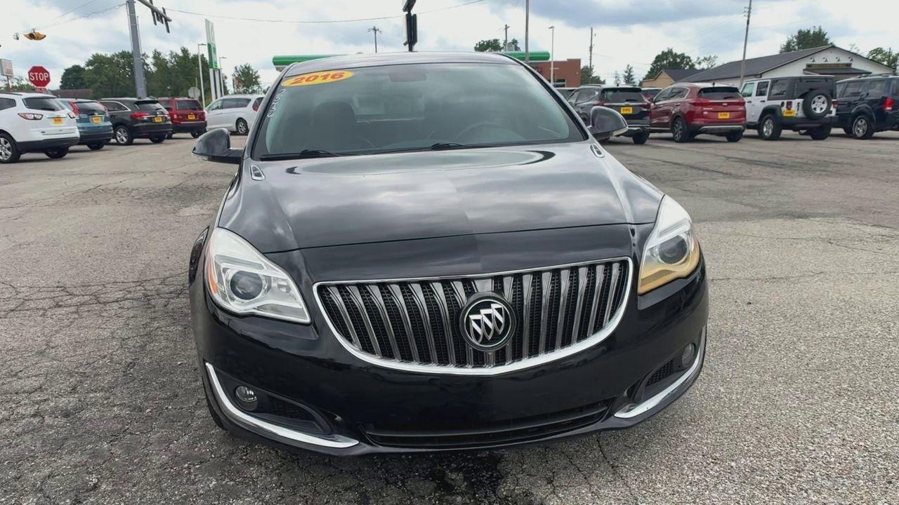 Buick Regal 4dr Sdn Premium II FWD 2016