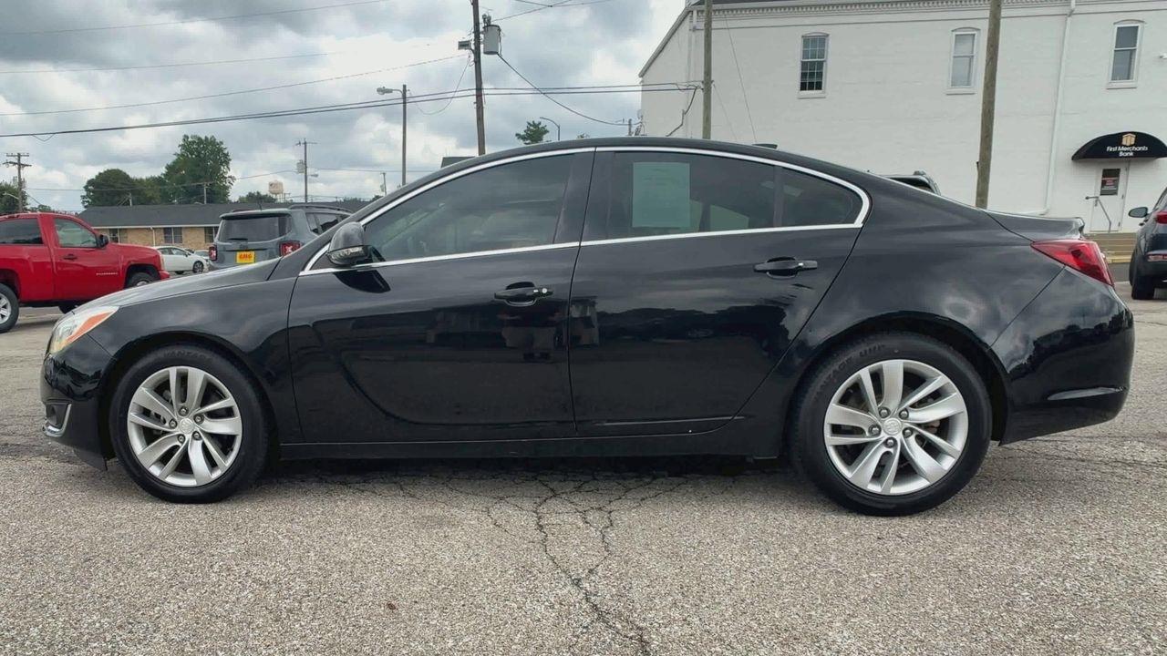 Buick Regal 4dr Sdn Premium II FWD 2016