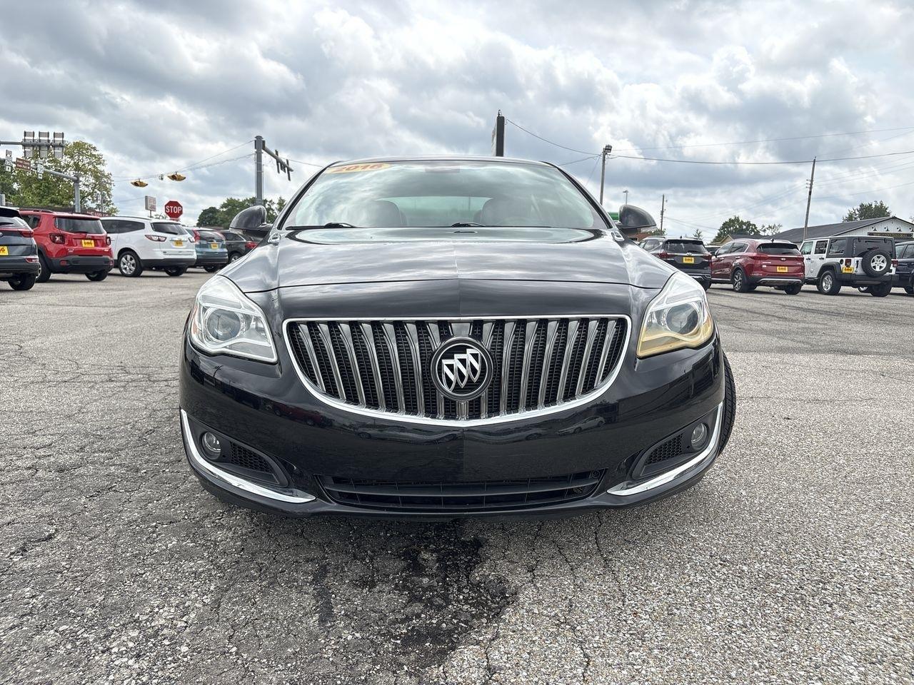 Buick Regal 4dr Sdn Premium II FWD 2016